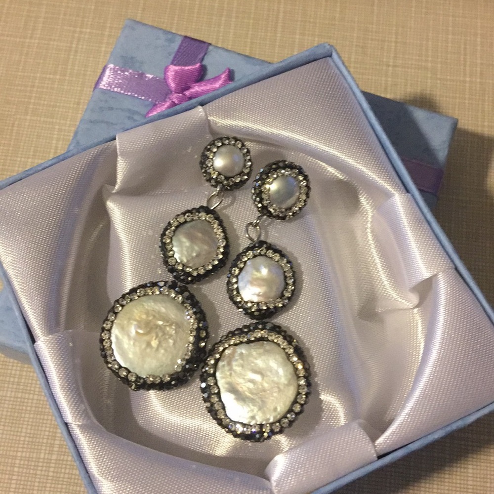 Beautiful 🎁 coin freshwater pearls earrings